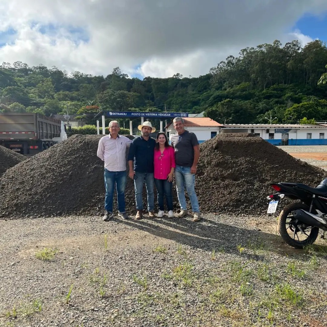 Miracema recebe material para recuperação das estradas rurais através do Programa 