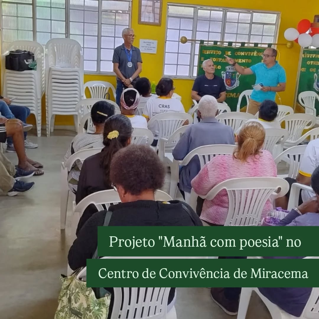 Manhã com poesia no Centro de Convivência